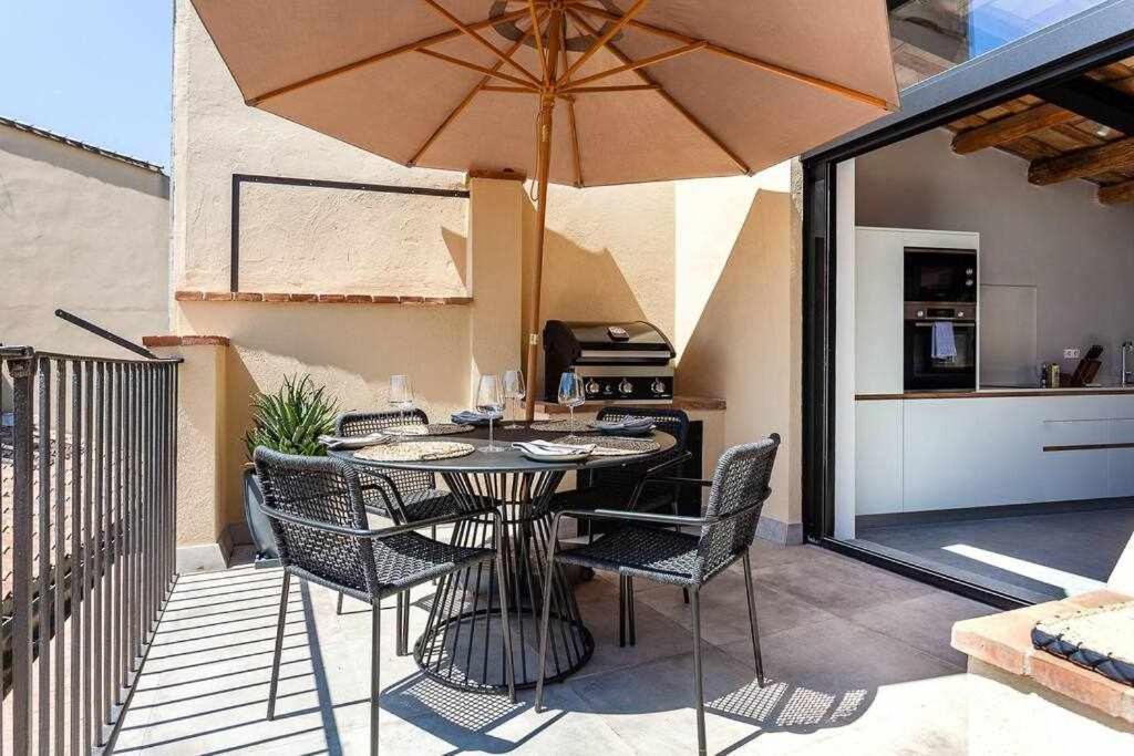 Velo Vern 3 Luxury Penthouse W Views Of City Wall Girona Exterior foto