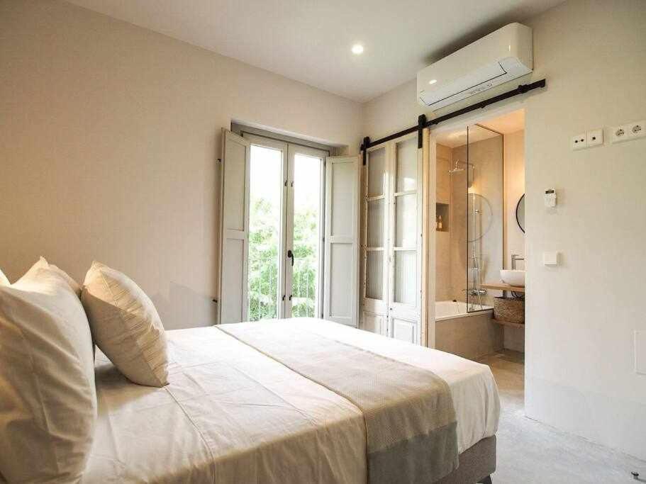 Velo Vern 3 Luxury Penthouse W Views Of City Wall Girona Exterior foto