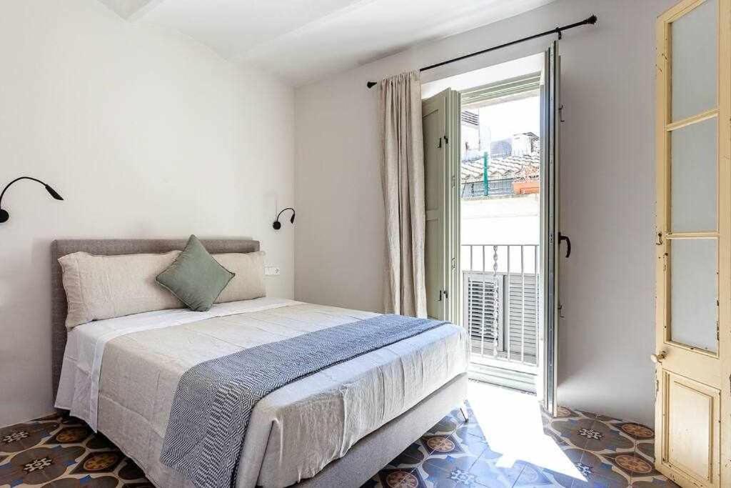 Velo Vern 3 Luxury Penthouse W Views Of City Wall Girona Exterior foto