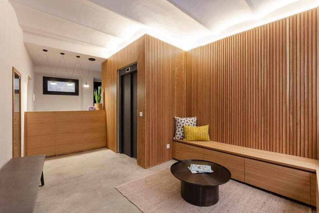 Velo Vern 3 Luxury Penthouse W Views Of City Wall Girona Exterior foto