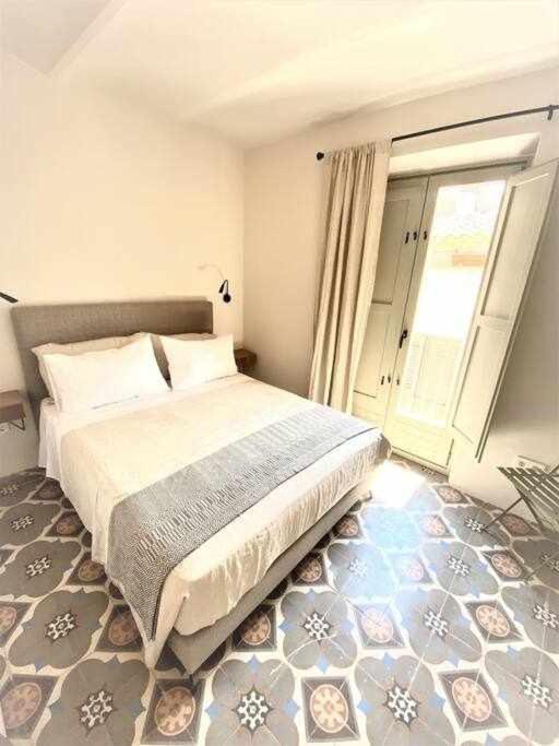 Velo Vern 3 Luxury Penthouse W Views Of City Wall Girona Exterior foto
